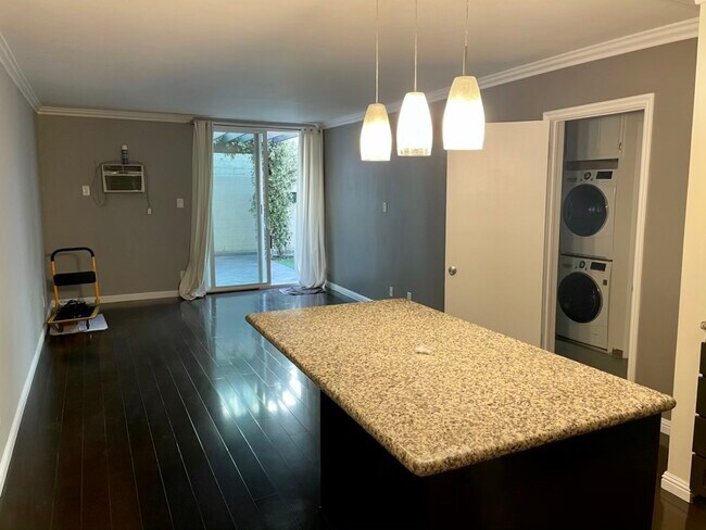 planta abierta - 320 S Gramercy Pl