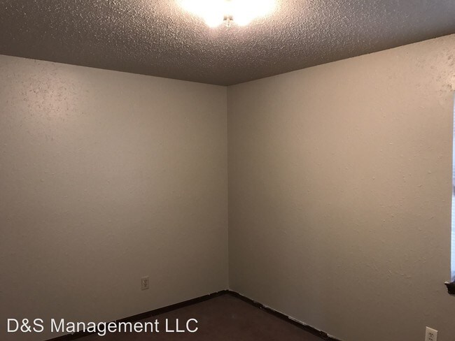 Building Photo - 2 br, 1 bath House - 1205 McDonald Dr