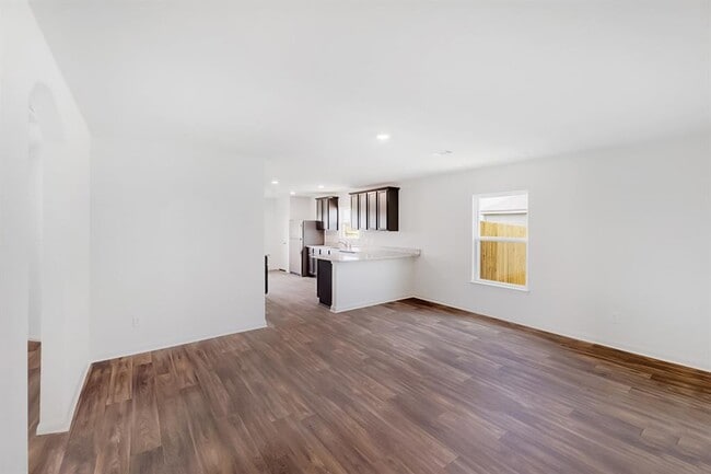 Building Photo - 18525 Quiet Range Dr