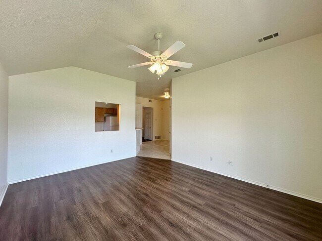 Building Photo - 3605 Woodrow Dr