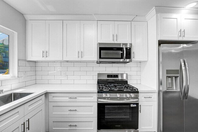Foto del edificio - 978 S Barrington Ave