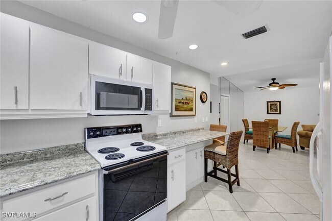 Building Photo - 509 Roma Ct
