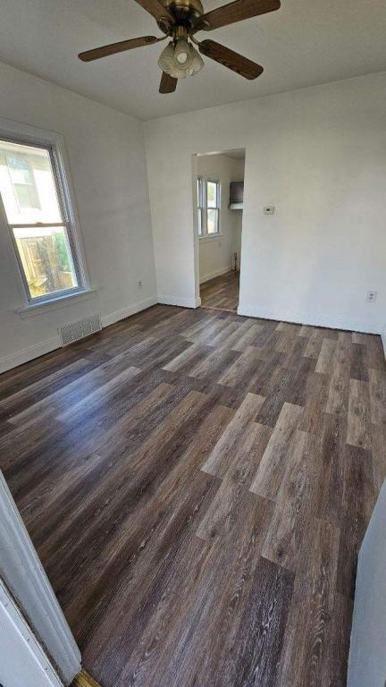 Building Photo - 1223 Colescott St