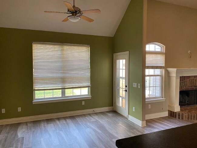 Foto del edificio - Spacious 4 Bedroom, 3 Bath Home | Prime Lo...