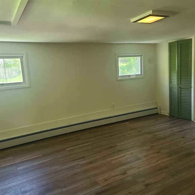 Building Photo - 107 Creamery Rd