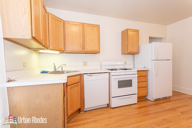 Building Photo - 4311 N Francisco Ave