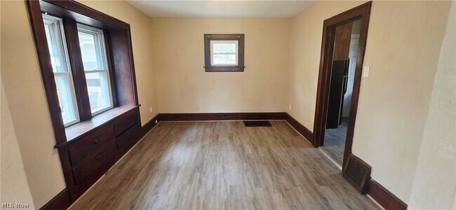 Foto del edificio - 147 Brighton Dr