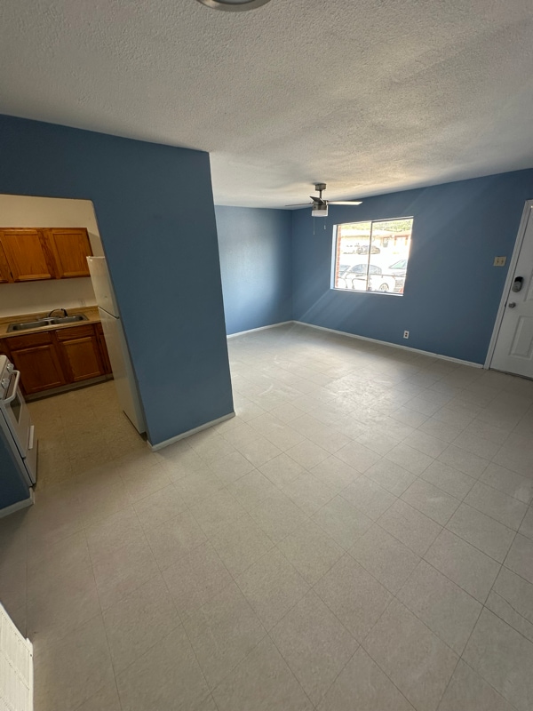 Building Photo - 11203 Belair Dr