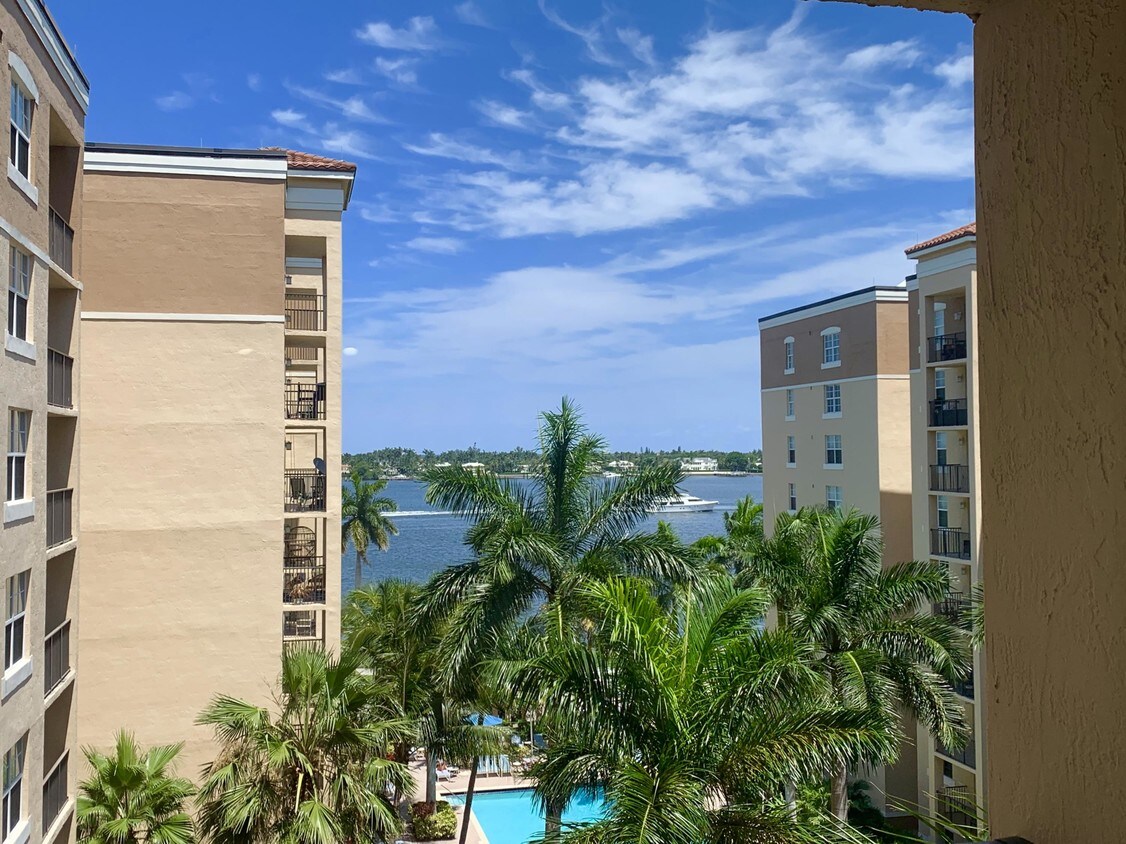 Primary Photo - 1801 N Flagler Dr