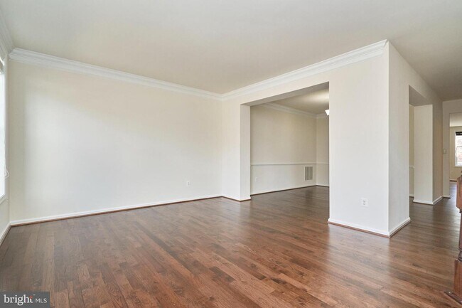 Foto del edificio - 23270 Hanworth St