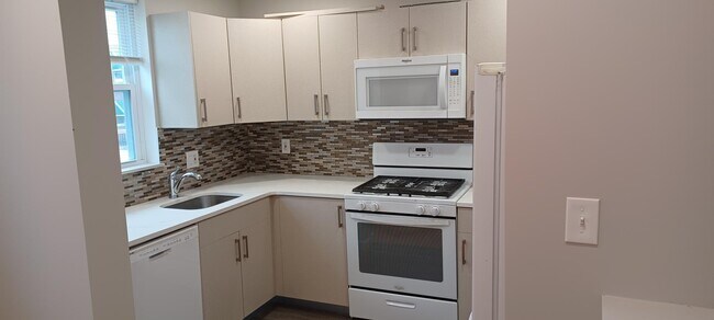 Foto del edificio - 4627 Weymouth St