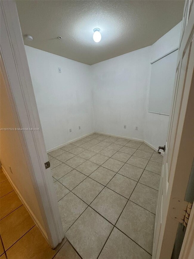 Foto del edificio - 8620 NW 97th Ave