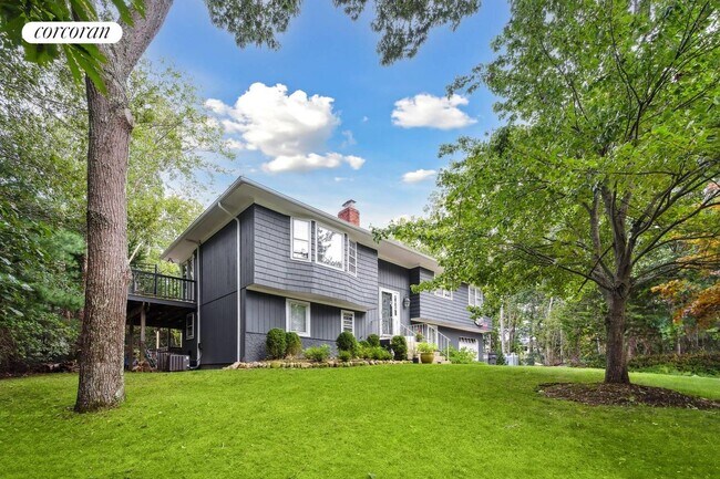 Foto del edificio - 18 Sylvan Ln