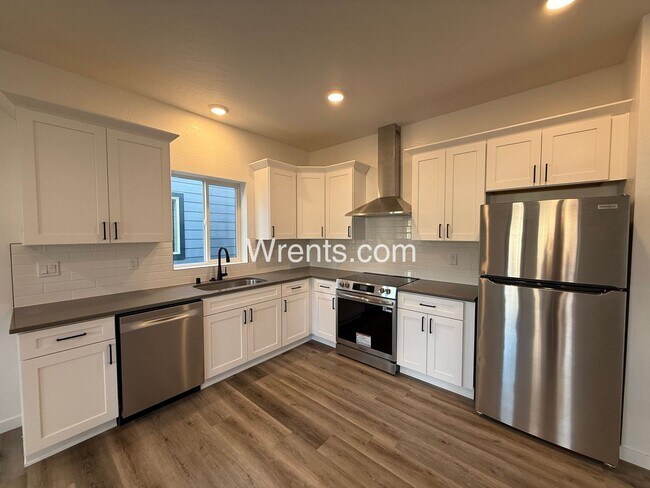 Foto del edificio - 3710-3712 E Liberty Ave