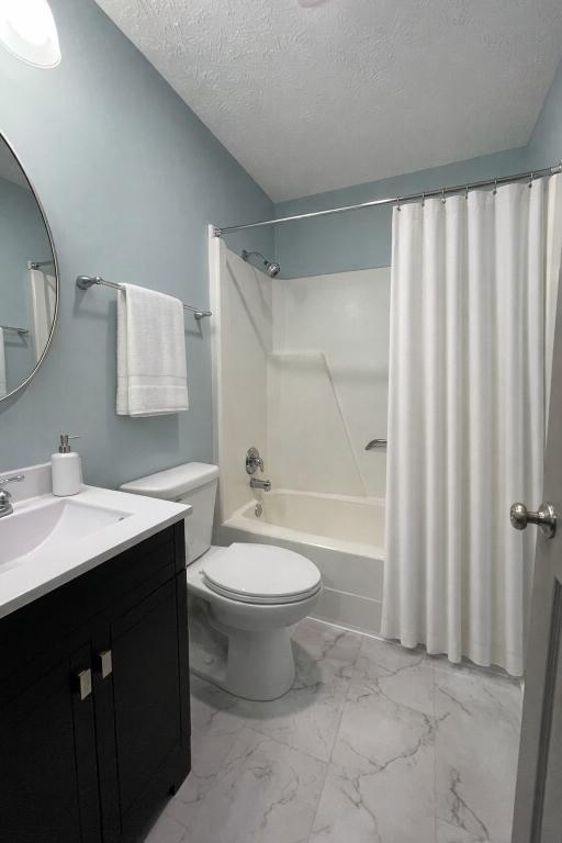 Foto del edificio - 3841 Silver Lake Rd