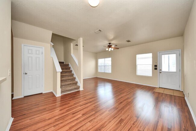 Foto del edificio - 23859 Pebworth Pl