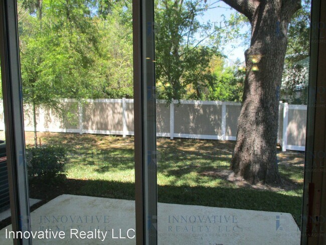 Building Photo - 3 br, 2.5 bath House - 7640 Aloma Pines Ct.