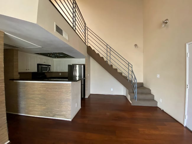 Building Photo - 64 Mar Vista Ave