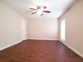 Building Photo - 6927 Tara Dr