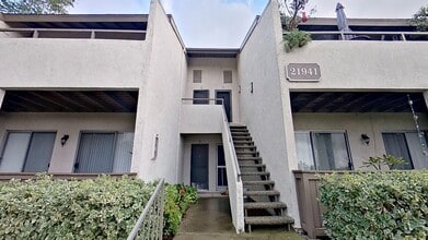 Building Photo - 21941 Rimhurst Dr