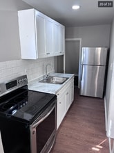 Building Photo - 342X Ravenwood Ave