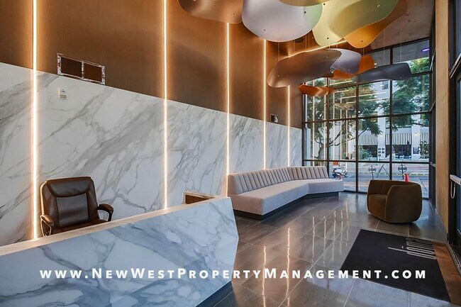 Building Photo - Spectacular Little Italy Loft at Doma, 2 Parking Spaces! Small Pet OK!