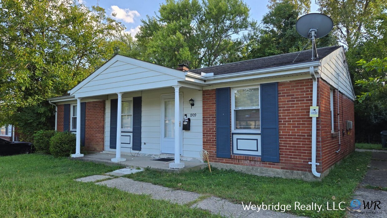 Foto principal - Gorgeous 3 Bedroom 1 Bath Ranch in Sevenhills