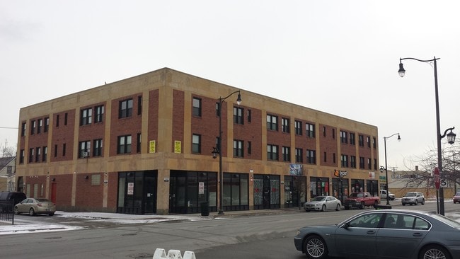 Primary Photo - 701 S 5th Ave