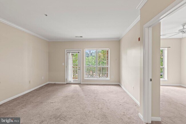 Foto del edificio - 4551 Strutfield Ln
