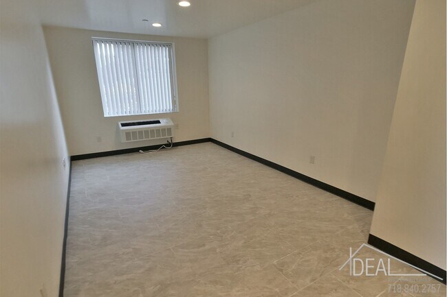 Building Photo - 466 Winthrop St