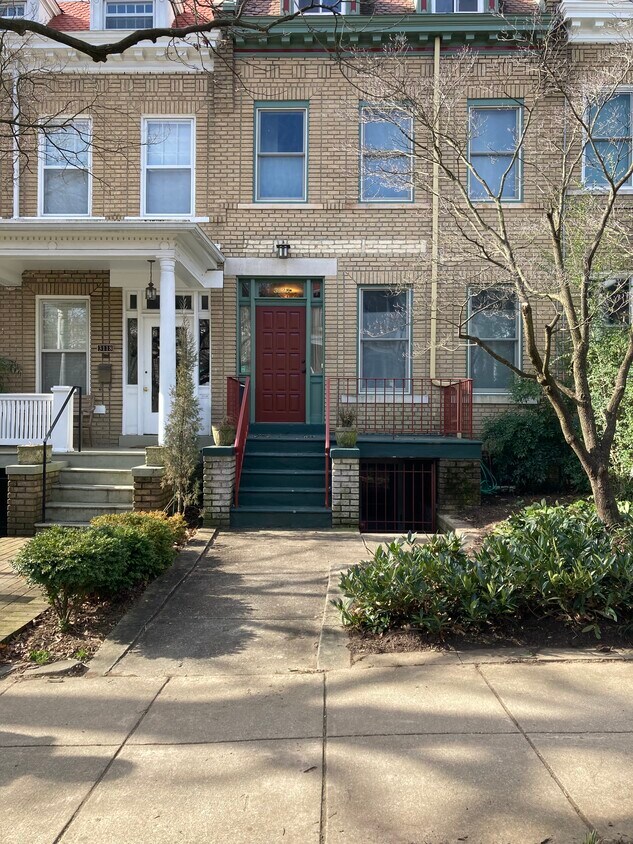 Primary Photo - 3120 19th St NW