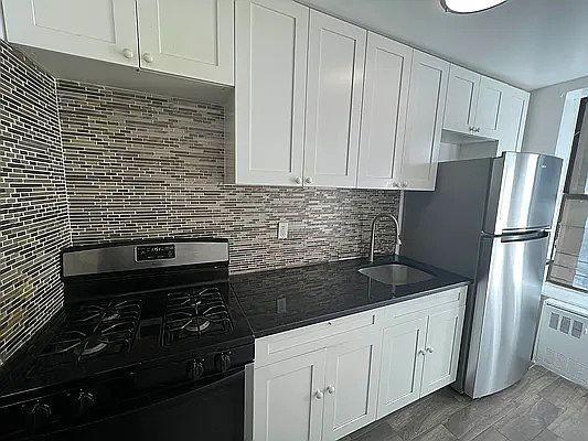 Foto principal - 2 bedroom in BRONX NY 10460