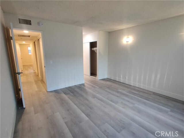 Foto del edificio - 1030 Winchester Ave