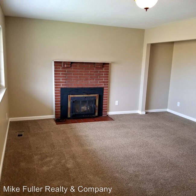 Building Photo - 3 br, 2 bath House - 1839 Crumley Rd