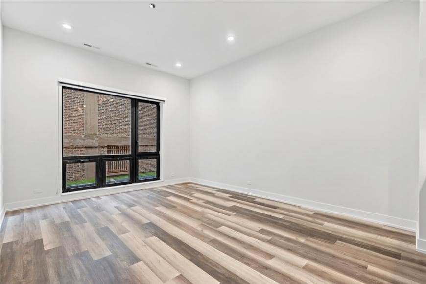 Primary Photo - 2 bedroom in Chicago IL 60614