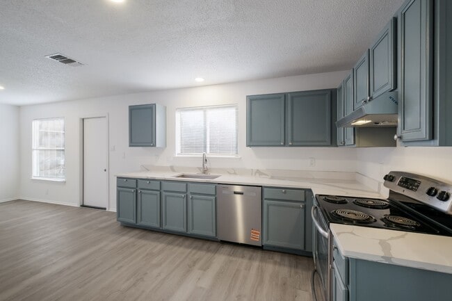 Building Photo - 3506 Moss Meadow