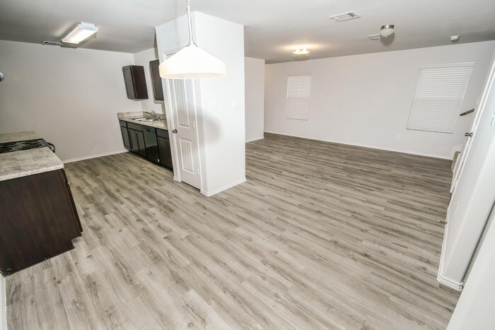 Somerset Trails - 9402 Somers Bend, San An... Photo