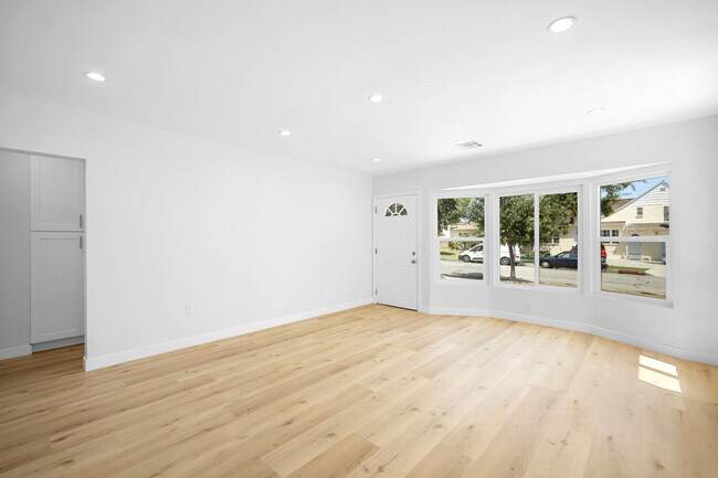 Foto del edificio - 1025 Linden Ave