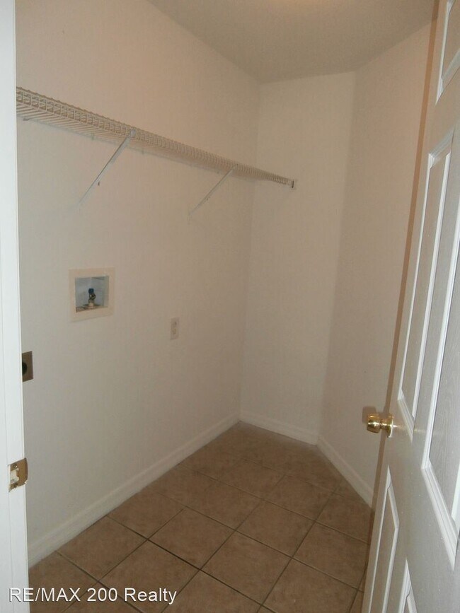 Building Photo - 3 br, 2 bath House - 130 Stephen Ave.