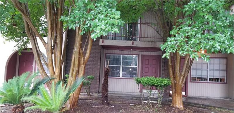 Primary Photo - 701 N Loop Blvd E