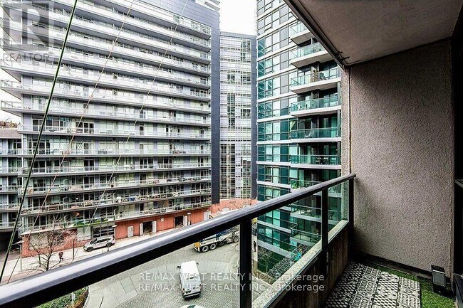 Photo du bâtiment - 600 Fleet St