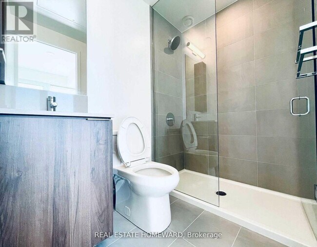 Photo du bâtiment - 1000 Portage Pkwy