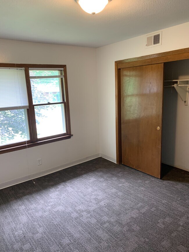 Bedroom - 1033 5th St