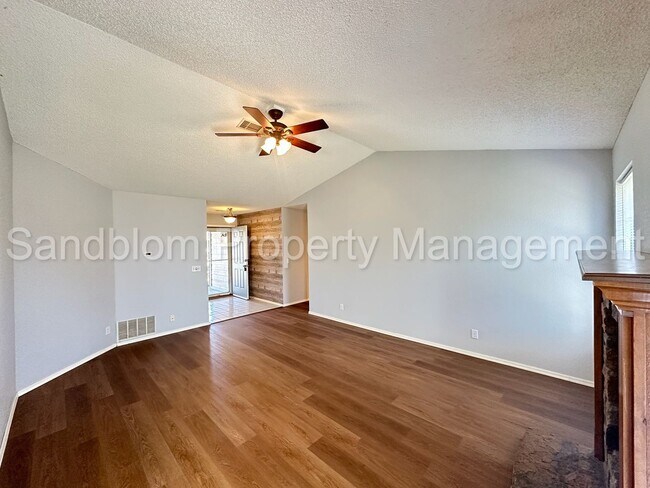 Foto del edificio - For Lease | Broken Arrow | Available Now!