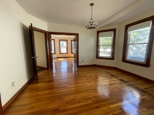 Building Photo - 48 Chester Ave