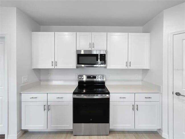 Building Photo - 17570 Shirewood Wy