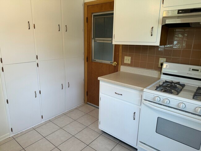 Foto del edificio - 1708 Evergreen St