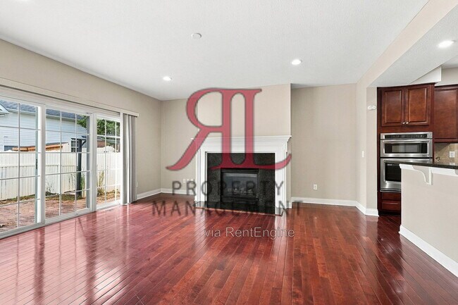 Foto del edificio - 5036 Blackstone Edge Dr