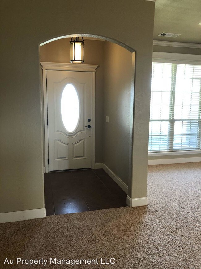Foto del edificio - 3 br, 2 bath House - 3809 ARDEN RD