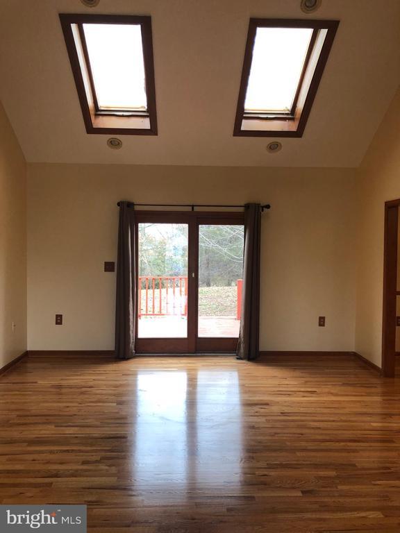 Foto del edificio - 114 Meadowbrooke Pl